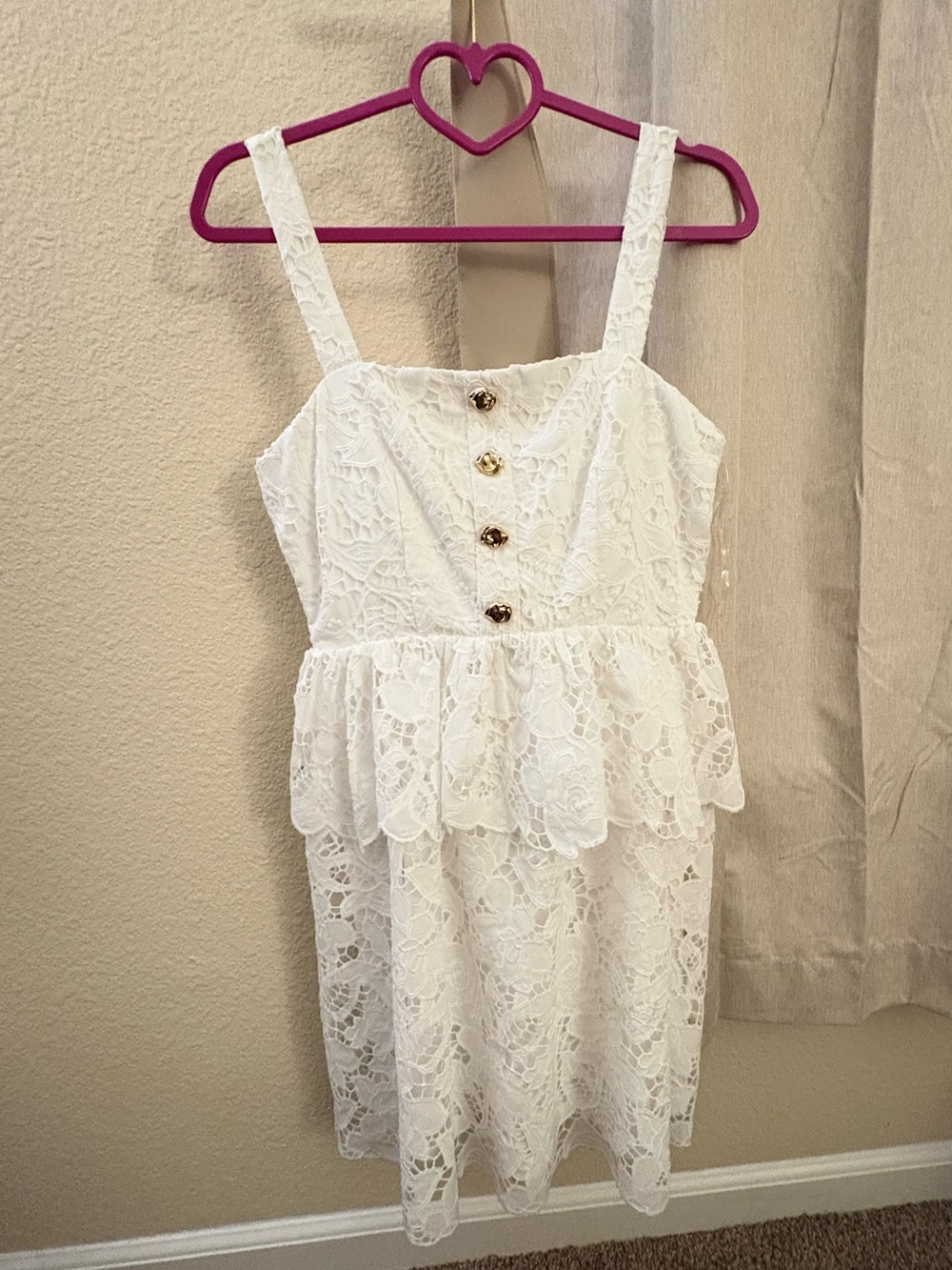 entro White Floral Lace Dress with Peplum Detail